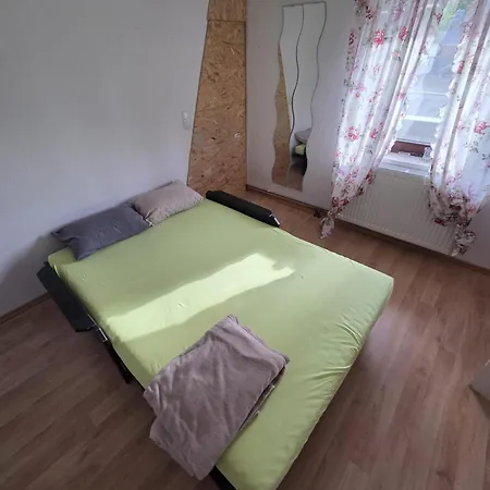 Historic Timber House Апартаменты